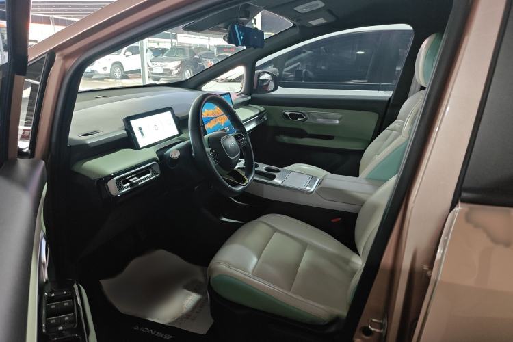 Used AION Y 2023 Younger Interior 1