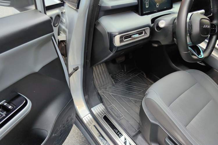 Used AION Y 2023 Younger Driver Seat
