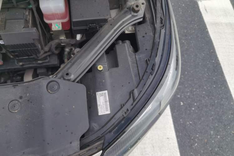 Used AION Y 2023 Plus 510 Smart Edition Engine Bay Left