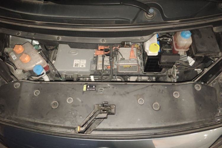 Used AION Y 2023 Younger Engine Bay