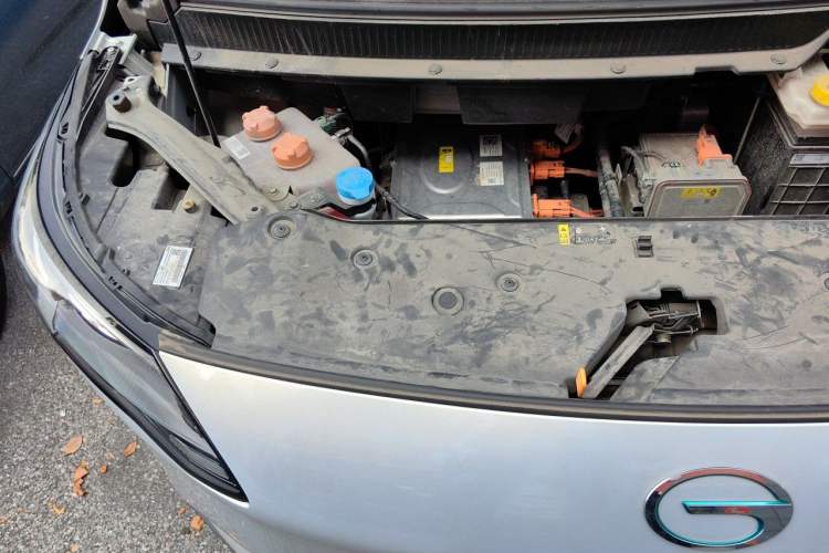 Used AION Y 2023 Younger Engine Bay Right