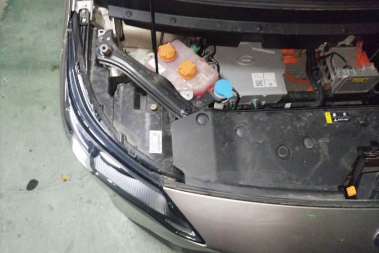Used AION Y 2023 Plus 510 Smart Edition Engine Bay Right