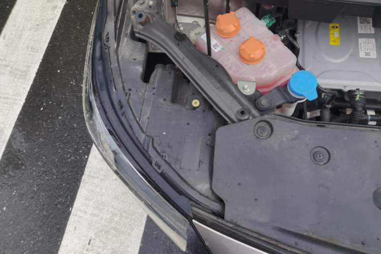 Used AION Y 2023 Plus 510 Smart Edition Engine Bay Right