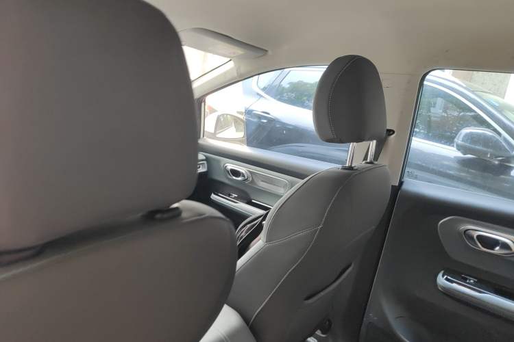Used AION Y 2023 Plus 510 Enjoy Edition Headliner