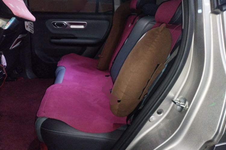 Used AION Y 2023 Plus 510 Smart Edition Left Rear Seat