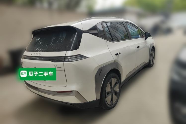 Used AION Y 2023 Plus 510 Enjoy Edition Rear Right 45 Deg