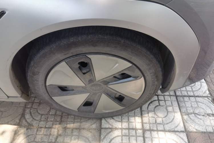 Used AION Y 2023 Plus 610 Enjoy Edition Right Front Wheel Hub