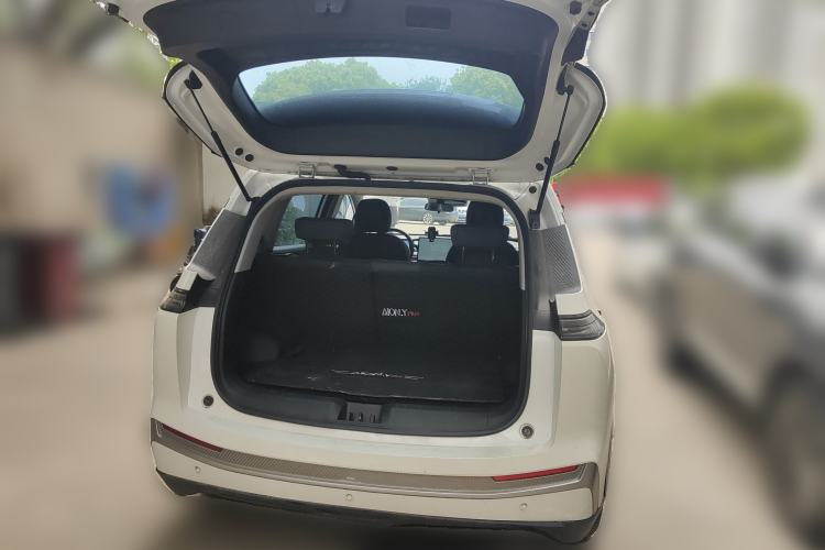Used AION Y 2023 Plus 510 Enjoy Edition Trunk