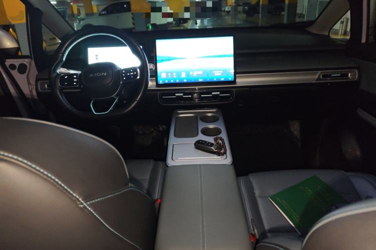 Used AION Y 2023 Younger Star Edition Center Console