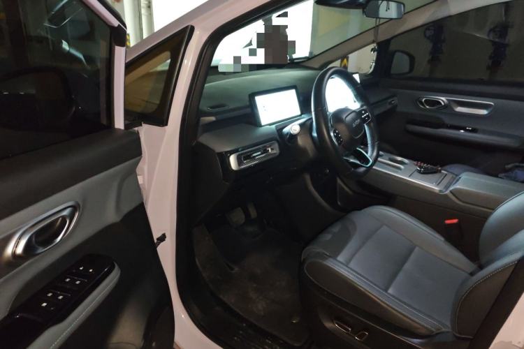 Used AION Y 2023 Younger Star Edition Driver Seat