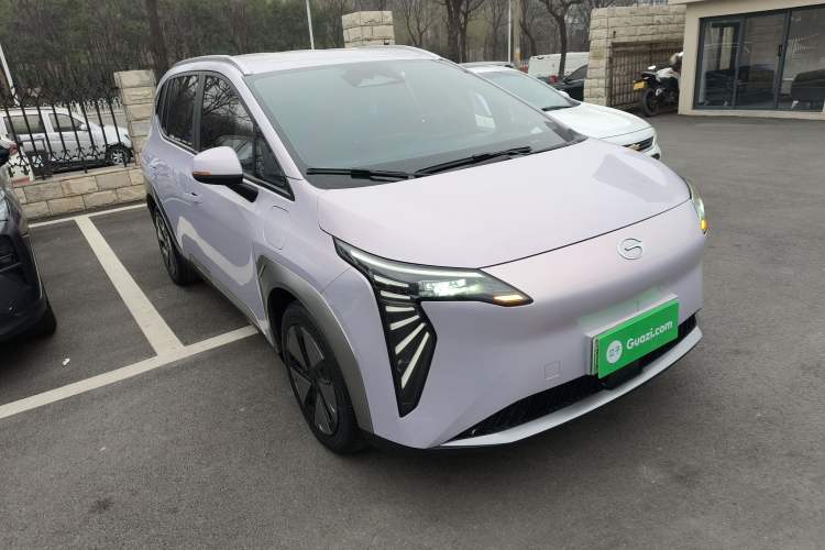 Used AION Y 2023 Younger Exterior 1