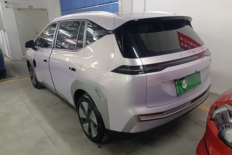 Used AION Y 2023 Younger Exterior 2