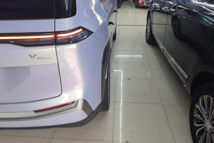 Used AION Y 2023 Plus 510 Smart Edition Exterior 3