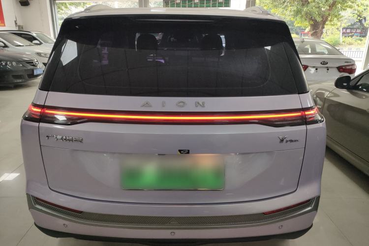 Used AION Y 2023 Younger Exterior 4