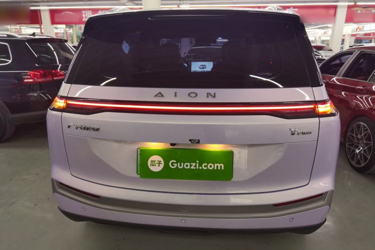 Used AION Y 2023 Younger Star Edition Exterior 4