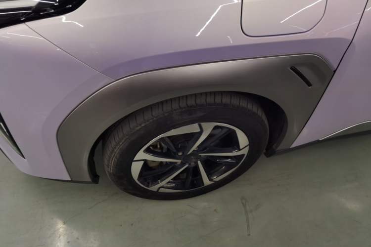 Used AION Y 2023 Younger Star Edition Exterior 7