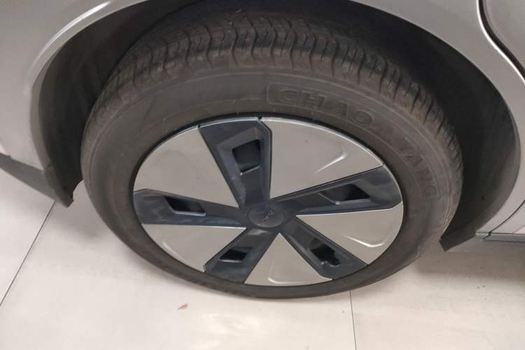 Used AION Y 2023 Younger Exterior 8