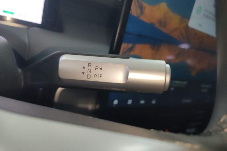 Used AION Y 2023 Younger Gear Lever