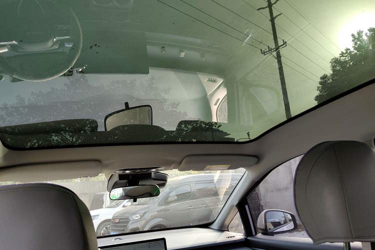 Used AION Y 2023 Plus 510 Smart Edition Headliner