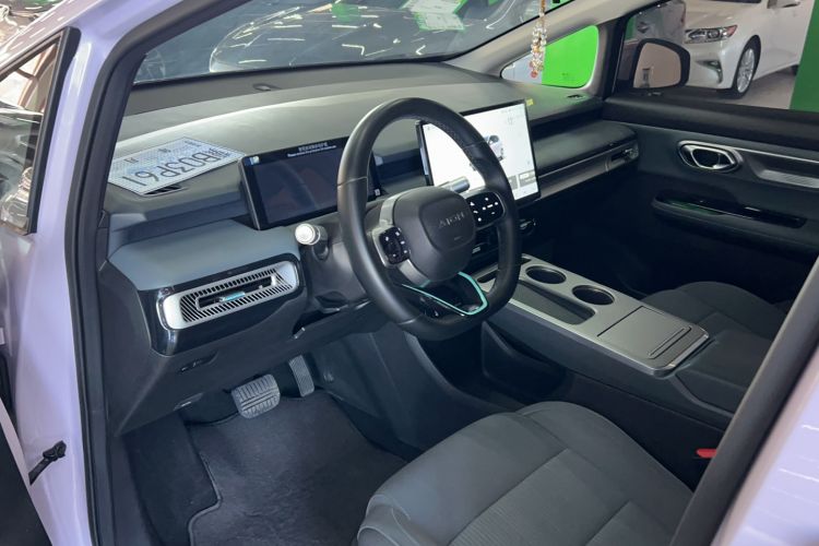 Used AION Y 2023 Plus 510 Enjoy Edition Interior 1