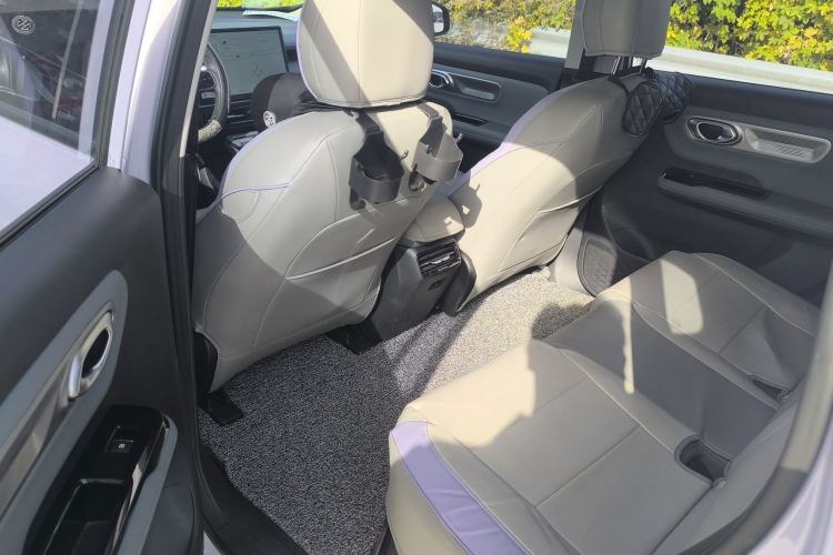 Used AION Y 2023 Plus 510 Smart Edition Interior 2