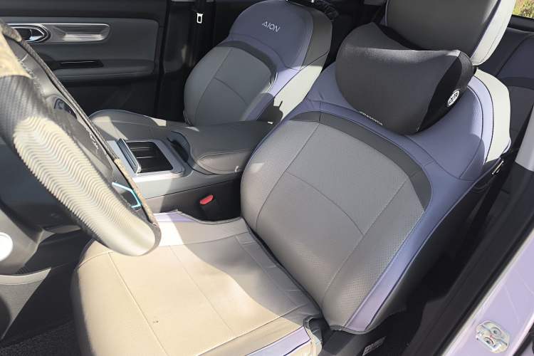 Used AION Y 2023 Plus 510 Smart Edition Left Front Seat