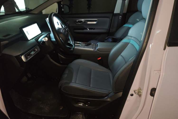 Used AION Y 2023 Younger Star Edition Left Front Seat