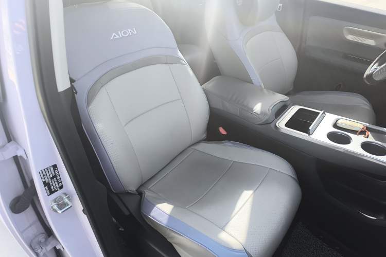 Used AION Y 2023 Plus 510 Smart Edition Right Front Seat