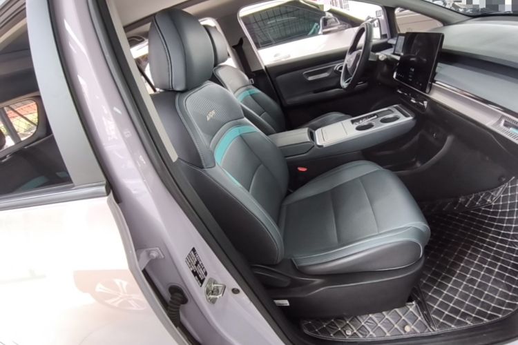 Used AION Y 2023 Younger Star Edition Right Front Seat