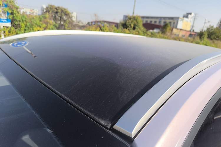Used AION Y 2023 Plus 510 Smart Edition Roof