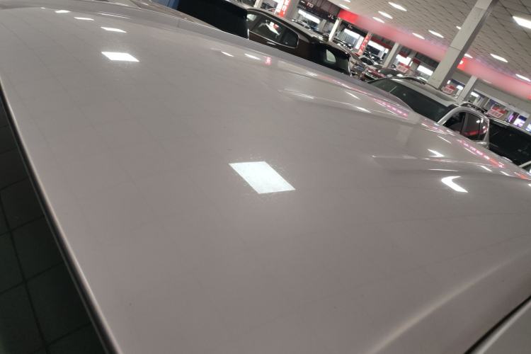 Used AION Y 2023 Younger Roof