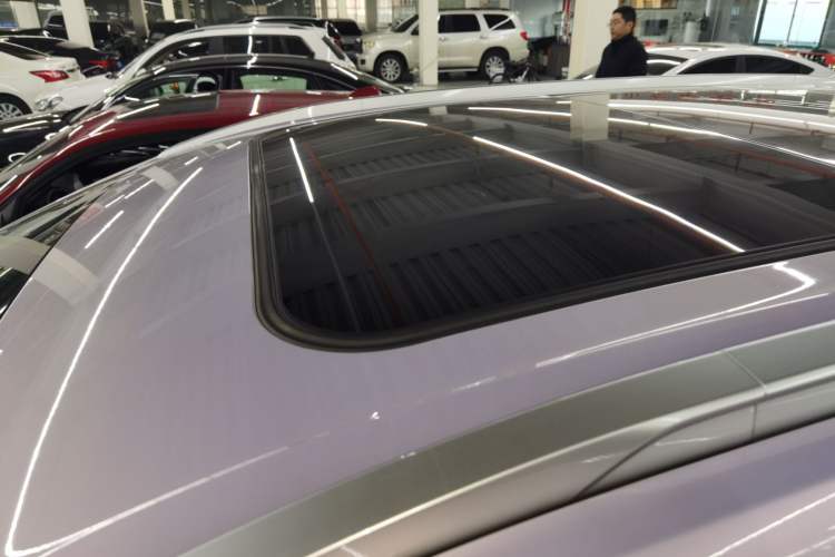 Used AION Y 2023 Younger Star Edition Roof