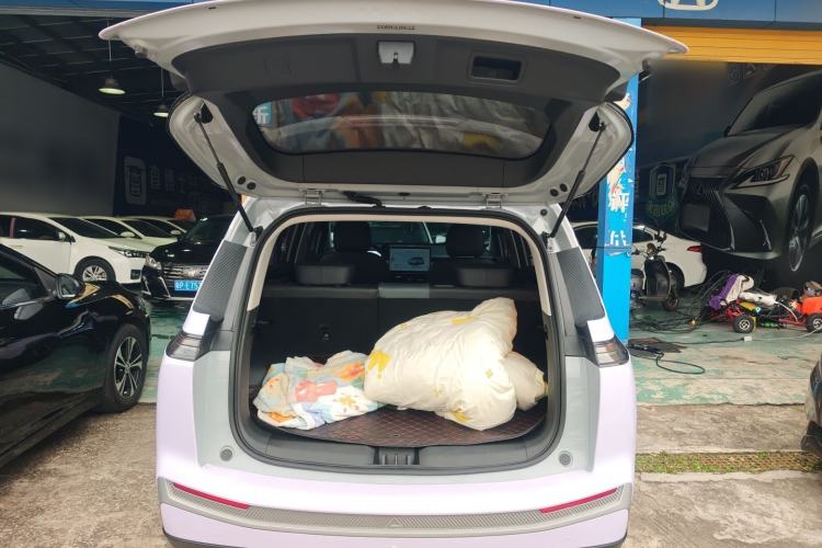 Used AION Y 2023 Plus 510 Smart Edition Trunk