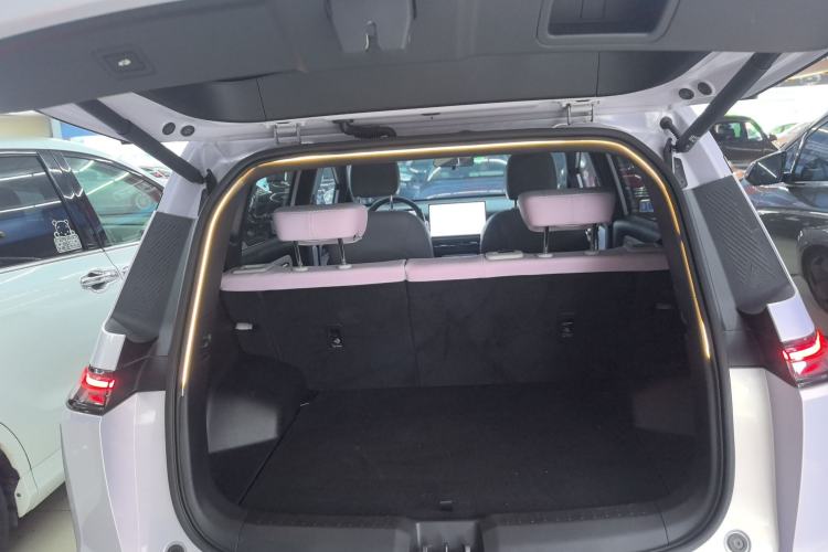 Used AION Y 2023 Plus 510 Smart Edition Trunk
