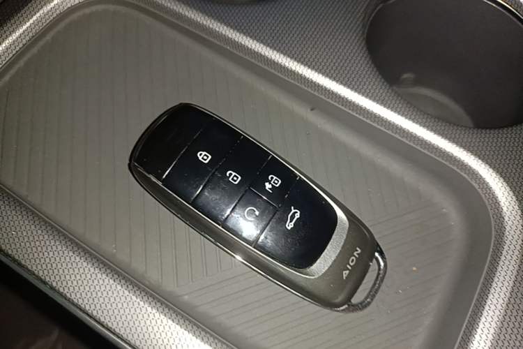 Used AION Y 2023 Younger Vehicle Key