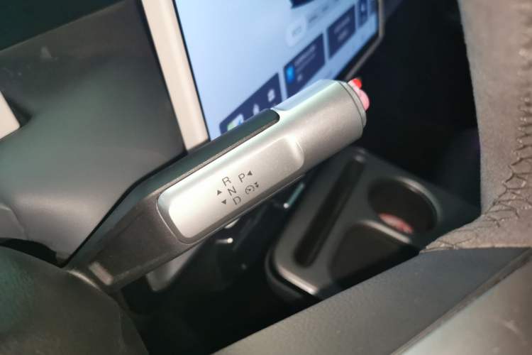 Used AION Y 2023 Younger Star Edition Gear Lever