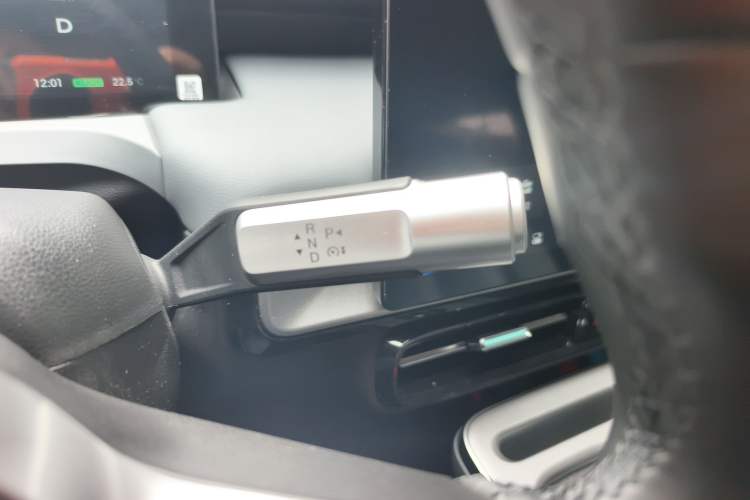 Used AION Y 2023 Younger Gear Lever