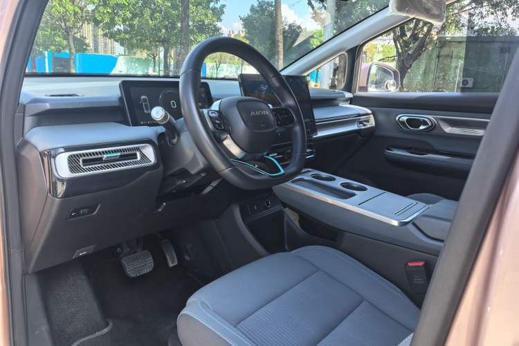 Used AION Y 2023 Plus 610 Enjoyment Edition Ternary Lithium Interior 3