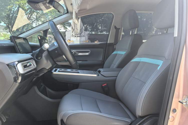 Used AION Y 2023 Plus 610 Enjoyment Edition Ternary Lithium Left Front Seat