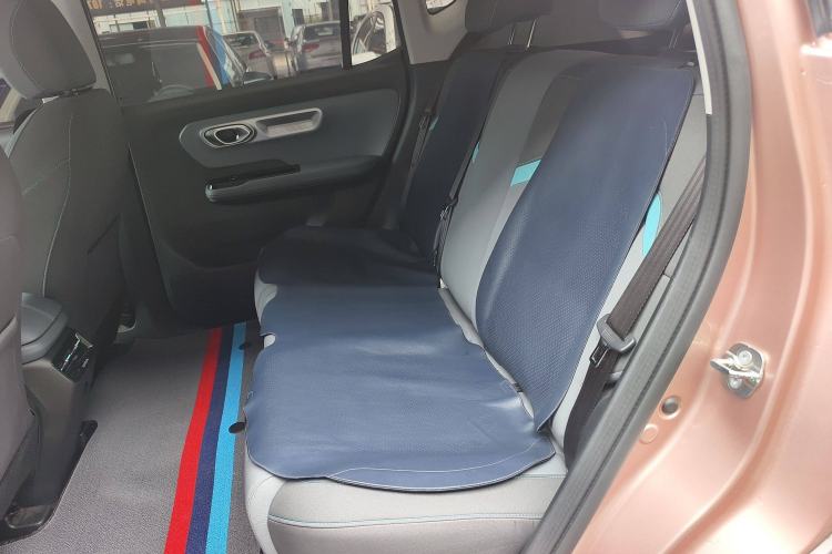 Used AION Y 2023 Younger Left Rear Seat