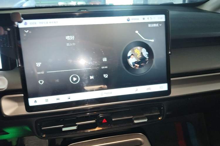 Used AION Y 2023 Plus 510 Enjoy Edition Audio And AC Panel