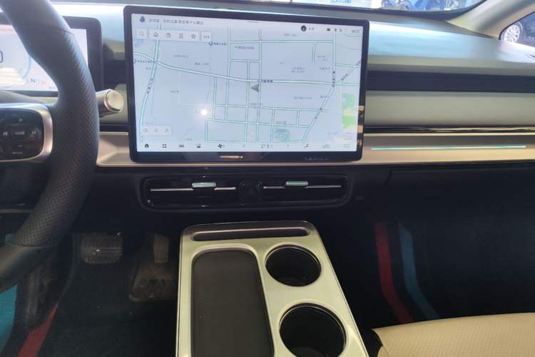 Used AION Y 2023 Plus 510 Smart Edition Audio And AC Panel