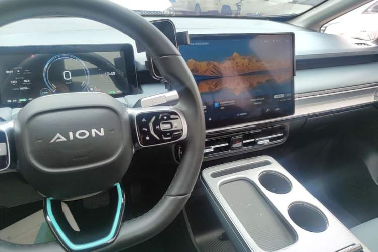 Used AION Y 2023 Plus 510 Smart Edition Audio And AC Panel