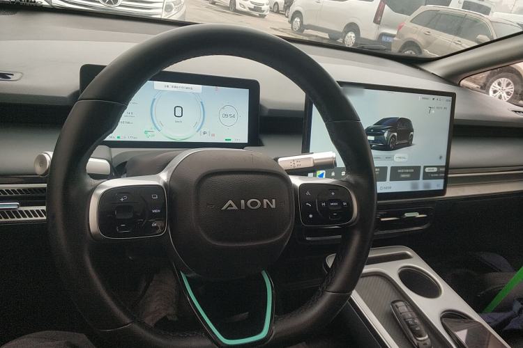 Used AION Y 2023 Plus 510 Smart Edition Center Console