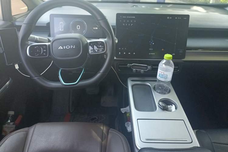 Used AION Y 2023 Plus 510 Enjoy Edition Center Console