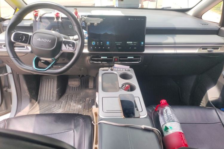 Used AION Y 2023 Plus 510 Enjoy Edition Center Console