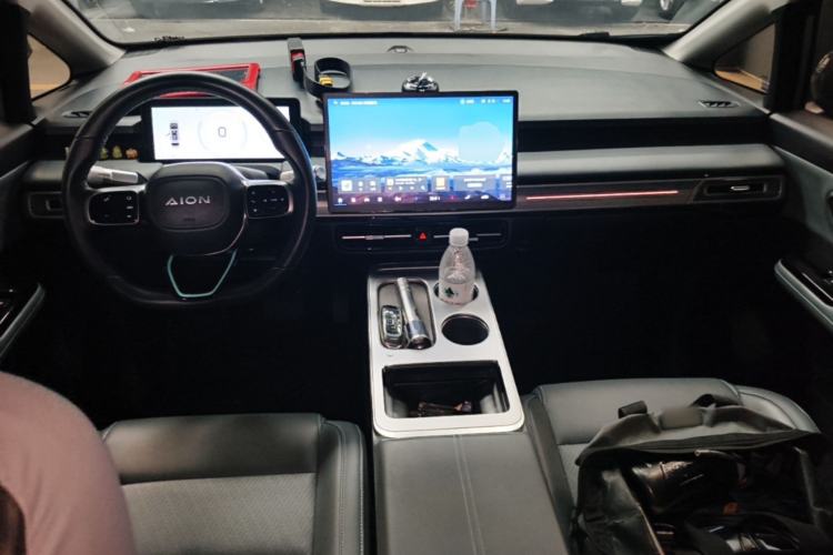Used AION Y 2023 Plus 510 Smart Edition Center Console