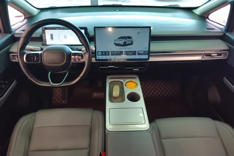 Used AION Y 2023 Plus 510 Enjoy Edition Center Console