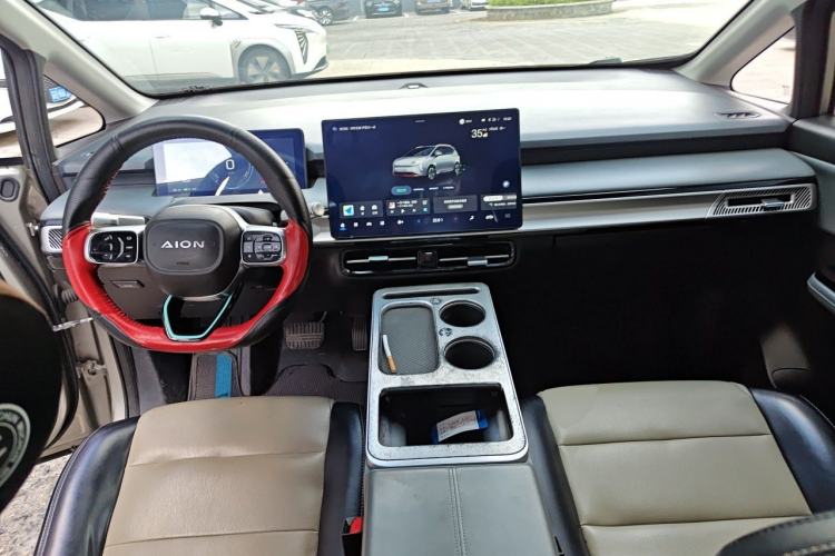 Used AION Y 2023 Plus 610 Enjoyment Edition Ternary Lithium Center Console