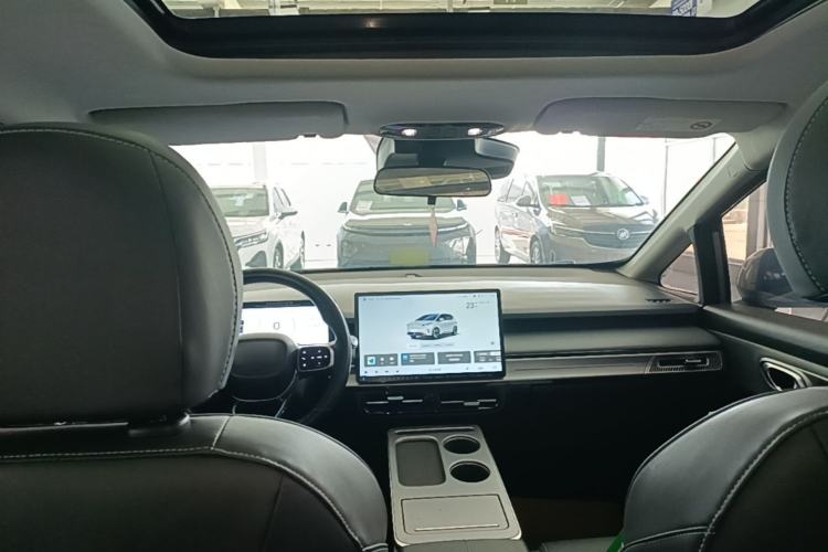 Used AION Y 2023 Plus 510 Smart Edition Center Console